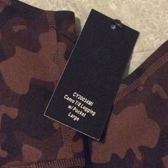 NWT Activewear Lycra nylon leggings Large - Picture 2 of 3